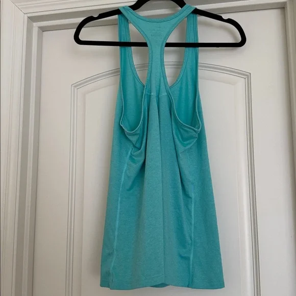 Nike Mint Green Dri-FIT Tank Top - Picture 4 of 4